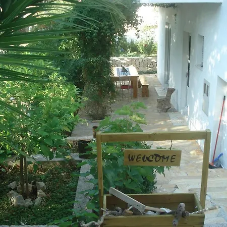 Rino * Rogoznica (Sibenik-Knin)