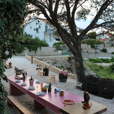 Apartman Rino Rogoznica