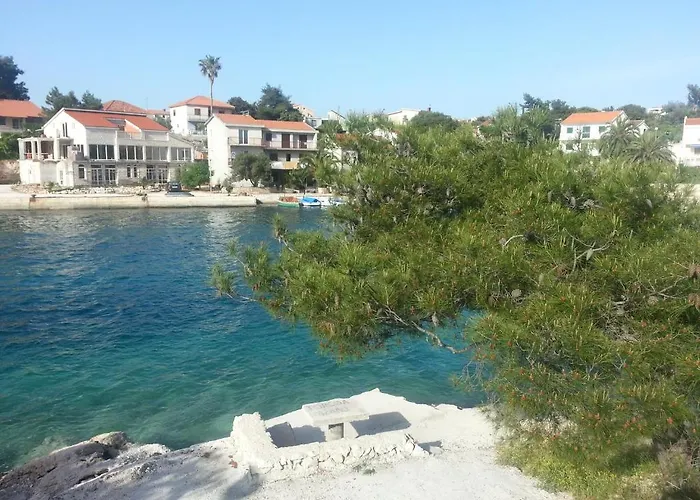 Rino * Rogoznica (Sibenik-Knin)